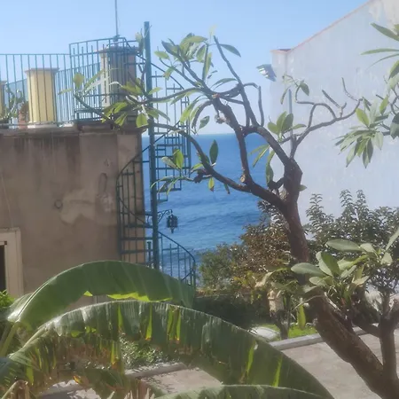 Al Comitato Frühstückspension Giardini-Naxos